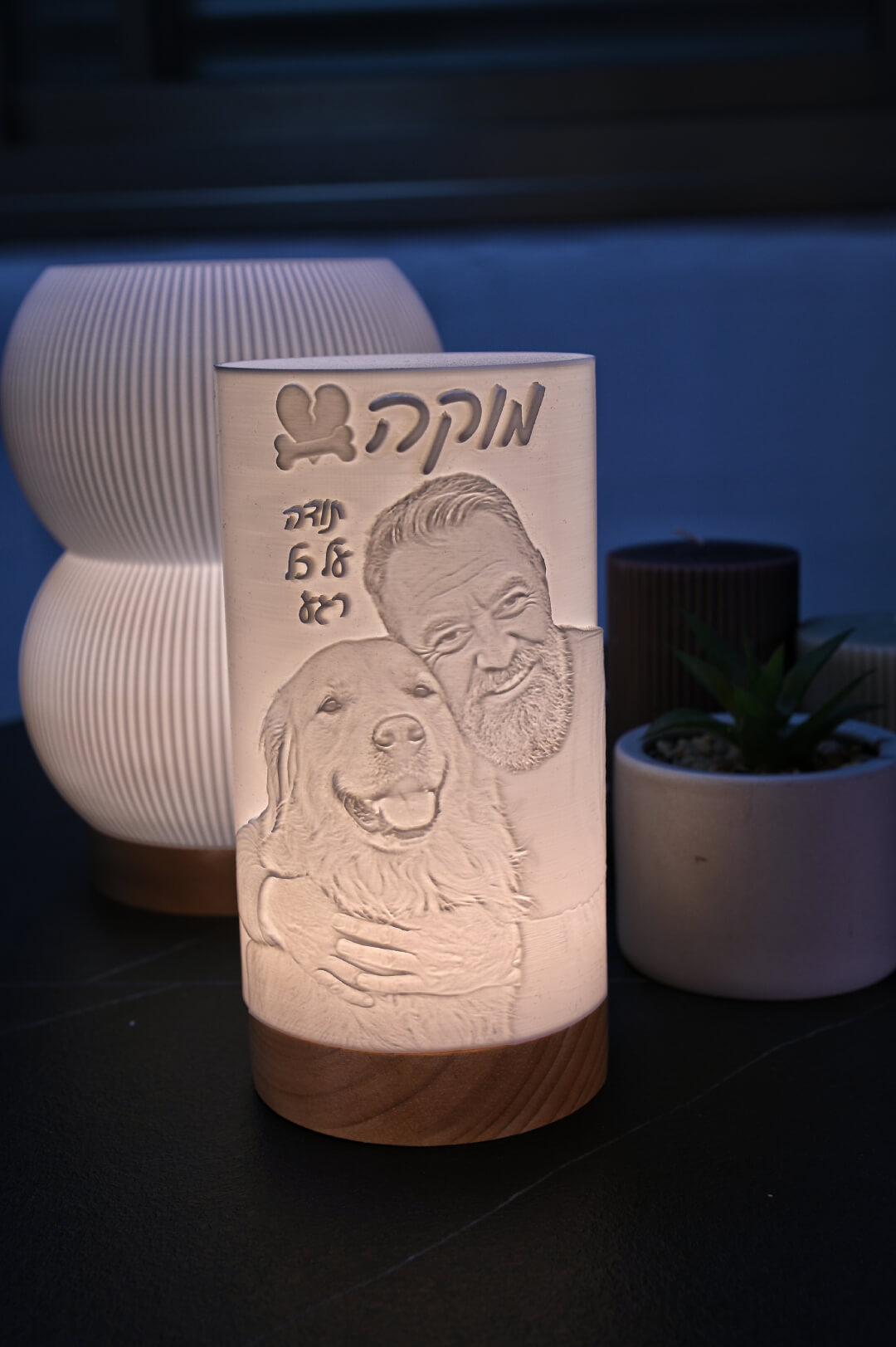 מנורת זכרון לחיות מחמד